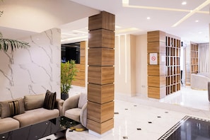 Reception - BON Hotel Kabuwol (Ibadan)