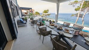 Outdoor dining - Villa Gardenal by Villas Guide (Blato)