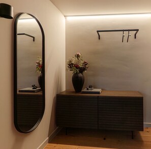 Studio | Interior - Conlon House Central (Munich)