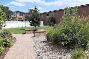 Property grounds - Dakotah Lodge (Sioux Falls)