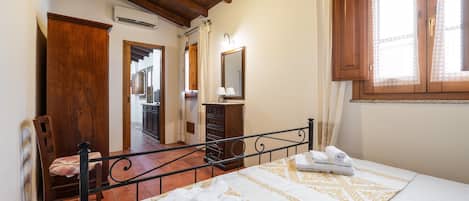 Bügeleisen/Bügelbrett, Bettwäsche