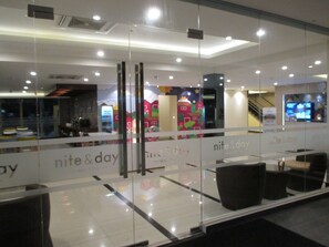 Lobby - Nite and Day Batam Jodoh Square (Batam)
