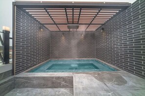 Pool - Yeon Hwa Moon Hotel (Incheon)