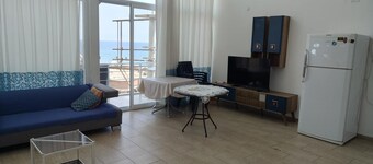 2-bedroom apartment in perfect Erdemli with air conditioning