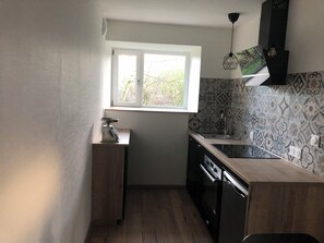 Private kitchen - Breton farmhouse, many hiking trails, with the Emerald Coast 1/2h away (Saint Glen)