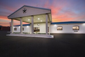 Exterior - Econo Lodge Nacogdoches (Nacogdoches)