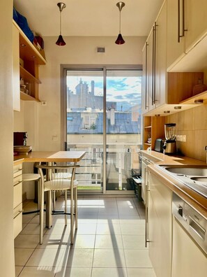 Private kitchen - Chic and spacious haven of calm in Neuilly (Neuilly-sur-Seine)