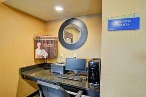 Business center - Cobblestone Hotel & Suites -- Punxsutawney, PA (Punxsutawney)