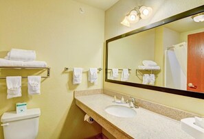 Bathroom - Cobblestone Hotel & Suites -- Punxsutawney, PA (Punxsutawney)