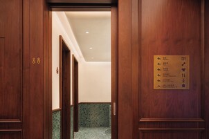 Superior Twin Room | Interior