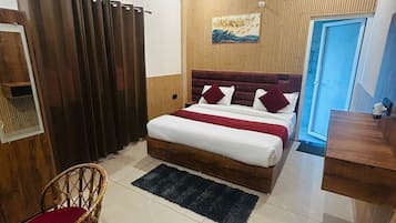 Deluxe Double Room | Desk, free WiFi