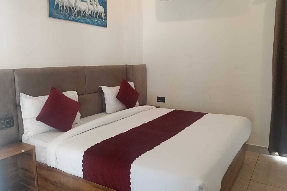 豪華客房 | 書桌、免費無線上網