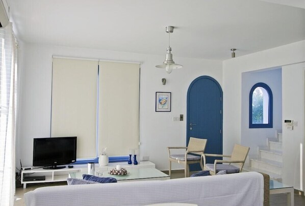 Living area - Meltemi Villas (Chlorakas)