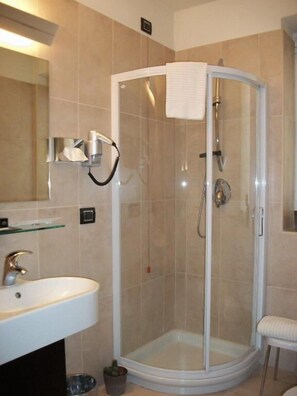 コンフォート ツインルーム バルコニー パークビュー | バスルーム