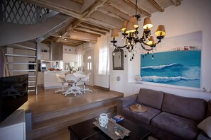 TV - Mykonos Pool House 8 shared pool - My Hental Homes (Mykonos)