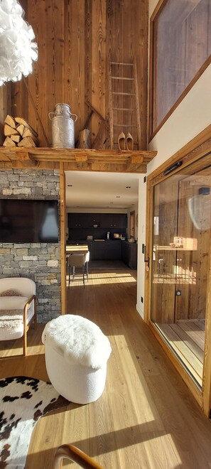 Televisión, chimenea