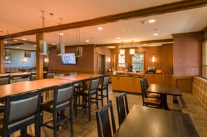 Dining - Craftsman Inn and Conference Center (Fayetteville)