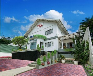 Exterior - Jojos Hotels (Nuwara Eliya)