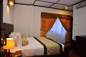 Room - Jojos Hotels (Nuwara Eliya)