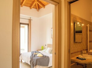 Bügeleisen/Bügelbrett, kostenloses WLAN, Bettwäsche