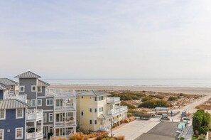Exterior - Ocean View, Pool, Elevator, Bed Linens/Bath Towels (Wildwood Crest)