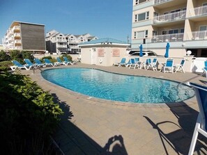 Outdoor pool, a heated pool - Ocean View, Pool, Elevator, Bed Linens/Bath Towels (Wildwood Crest)