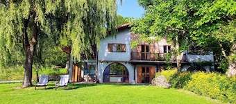 Semi-detached house in front of Elorrio and the mountains, tranquility and nature