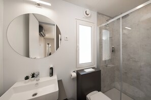 Deluxe Mobile Home | Bathroom - Terra Park Phalaris - Holiday Homes (Novalja)