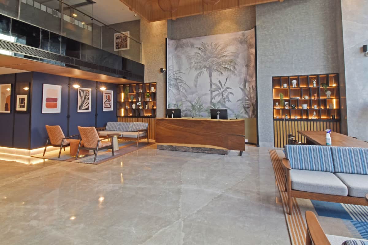 ベーシック ダブルルーム クイーンベッド 1 台 視覚に障がいのある方に対応 専用バスルーム | ロビー