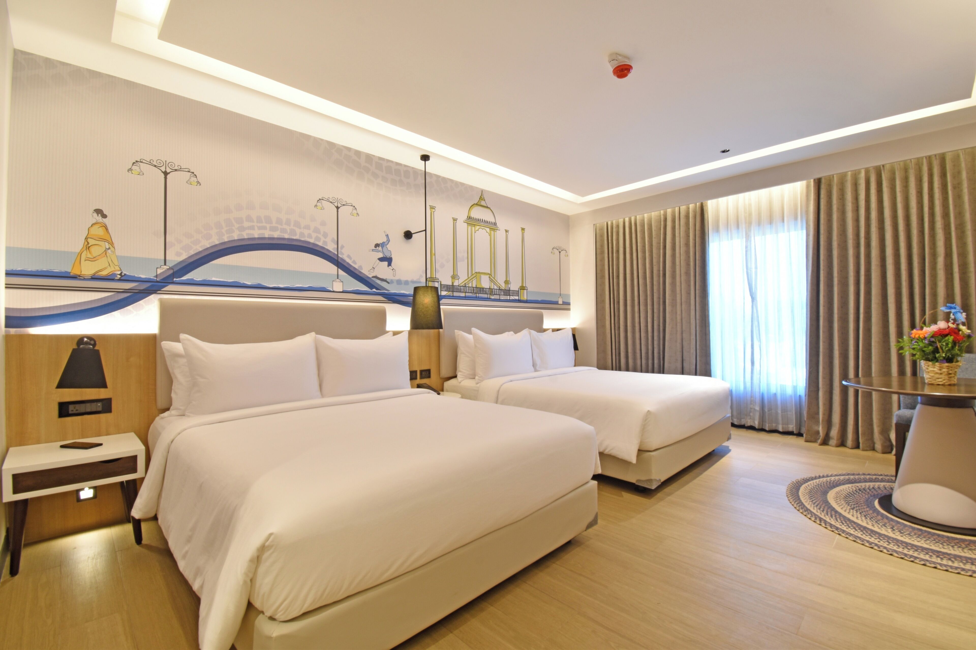 Quarto quádruplo família, 2 camas de casal | Cofres nos quartos, espaço de trabalho para notebook