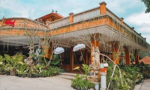 Exterior - Ubud Hotel and Villas Malang (Malang)