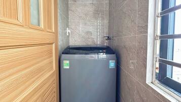 Deluxe Apartment, Beach View | Interior