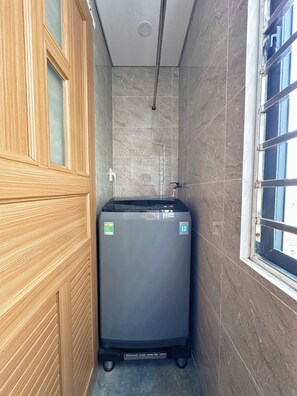 Deluxe Apartment, Beach View | Interior - Gold Hotel & Apartment Da Nang (Son Tra)