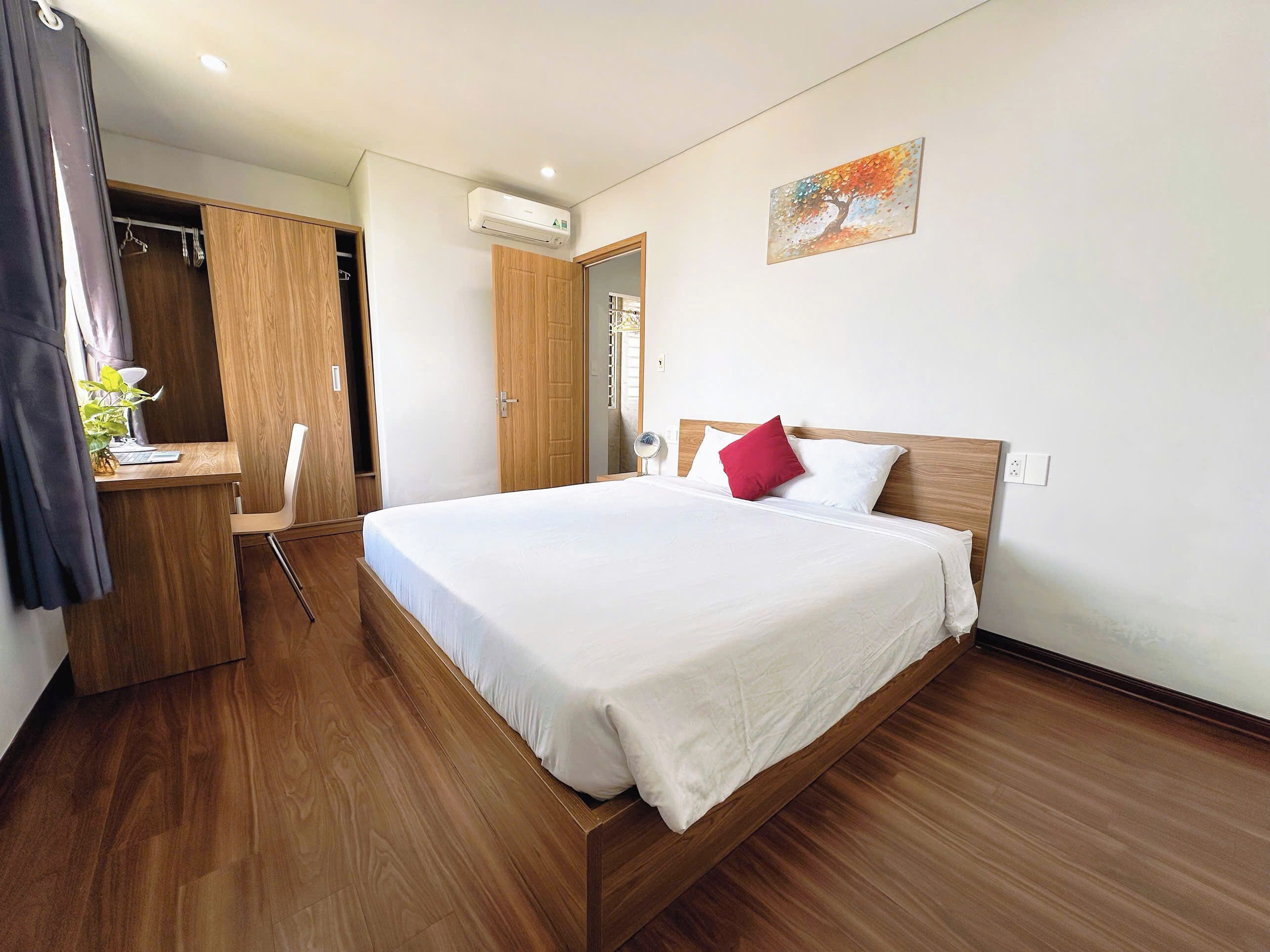 Deluxe appartement, uitzicht op strand | Een bureau, een laptopwerkplek, gratis wifi