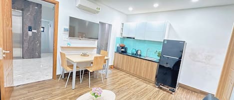 Standard Apartment, 1 Bedroom | Room amenity