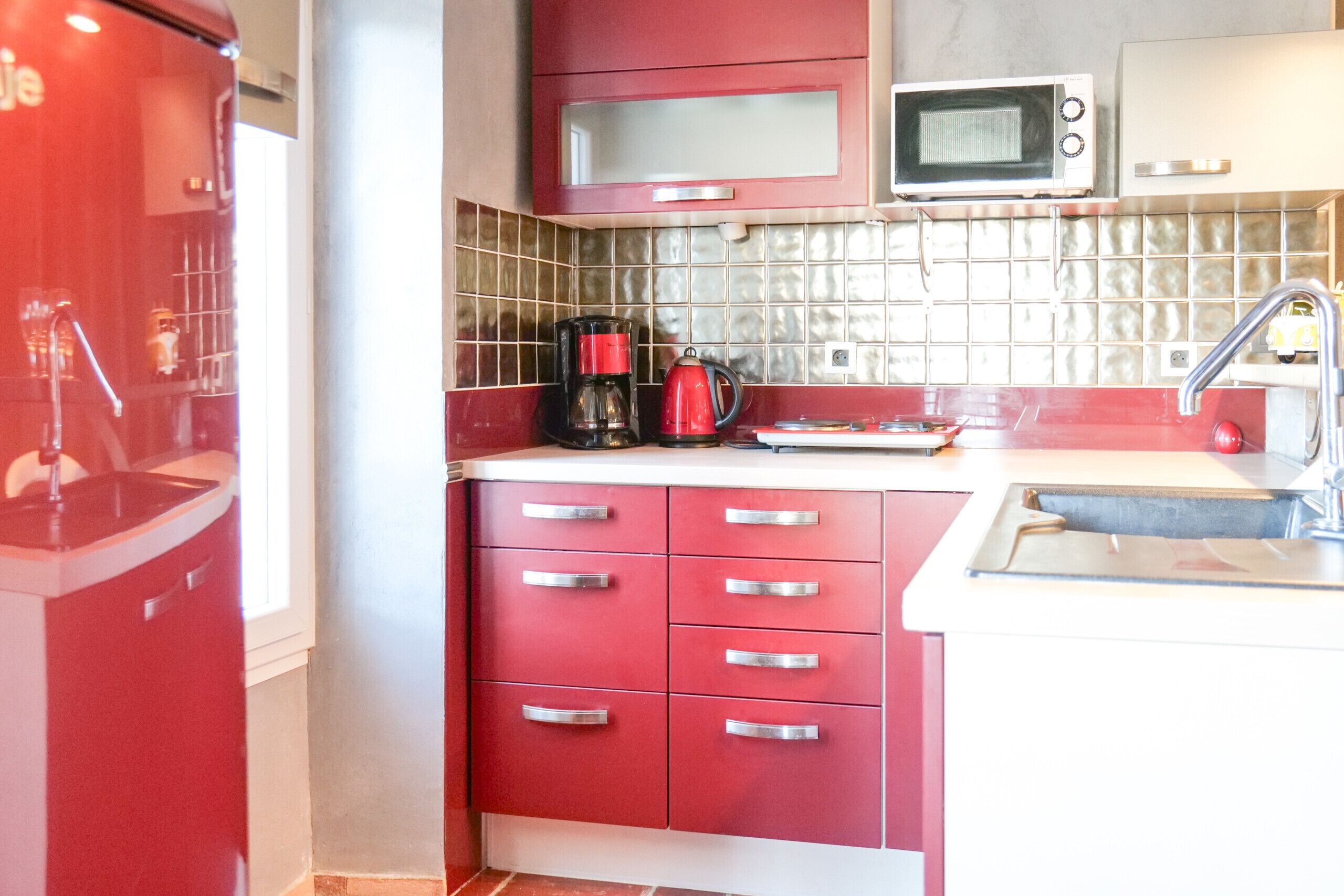 雪櫃、微波爐、焗爐、咖啡機/沖茶器