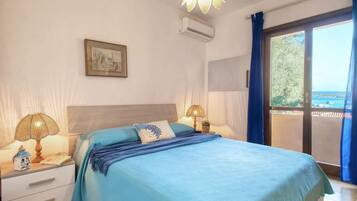 2 bedrooms, travel cot