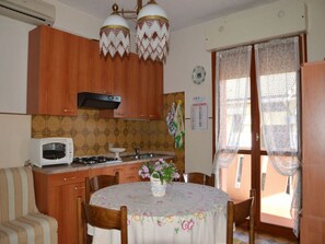 Dining - Comfortable family flat near Ponente Beach (Caorle)