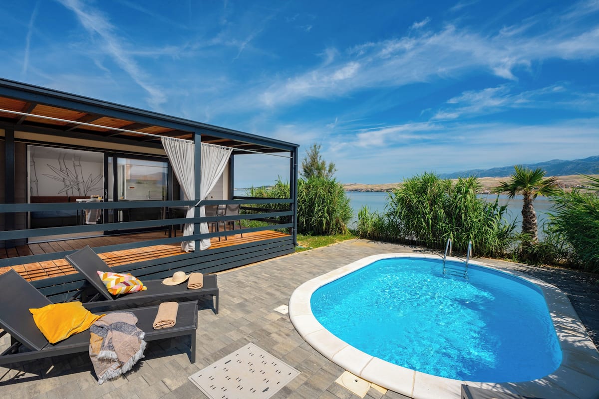 Mari Holiday Home with pool | Terrasse/patio