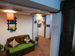 Interior - Friends Hostel (Quito)