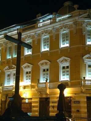 Exterior - Friends Hostel (Quito)