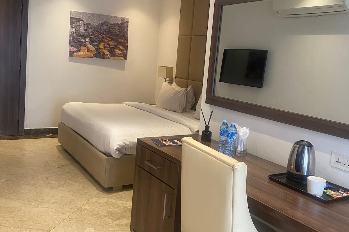 In-room safe, individually decorated, individually furnished