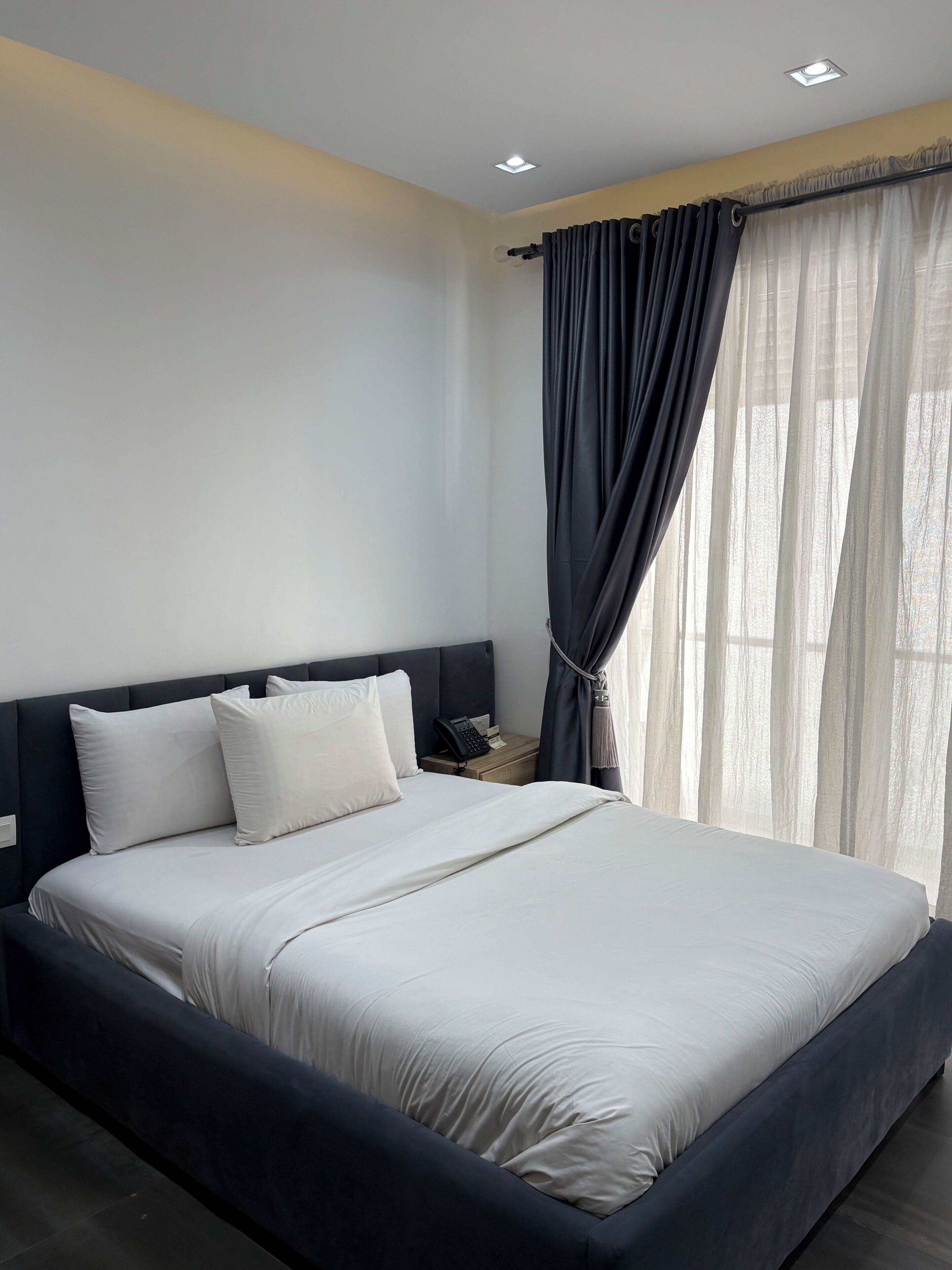 Departamento Deluxe | Caja de seguridad en la habitación y decoración personalizada 