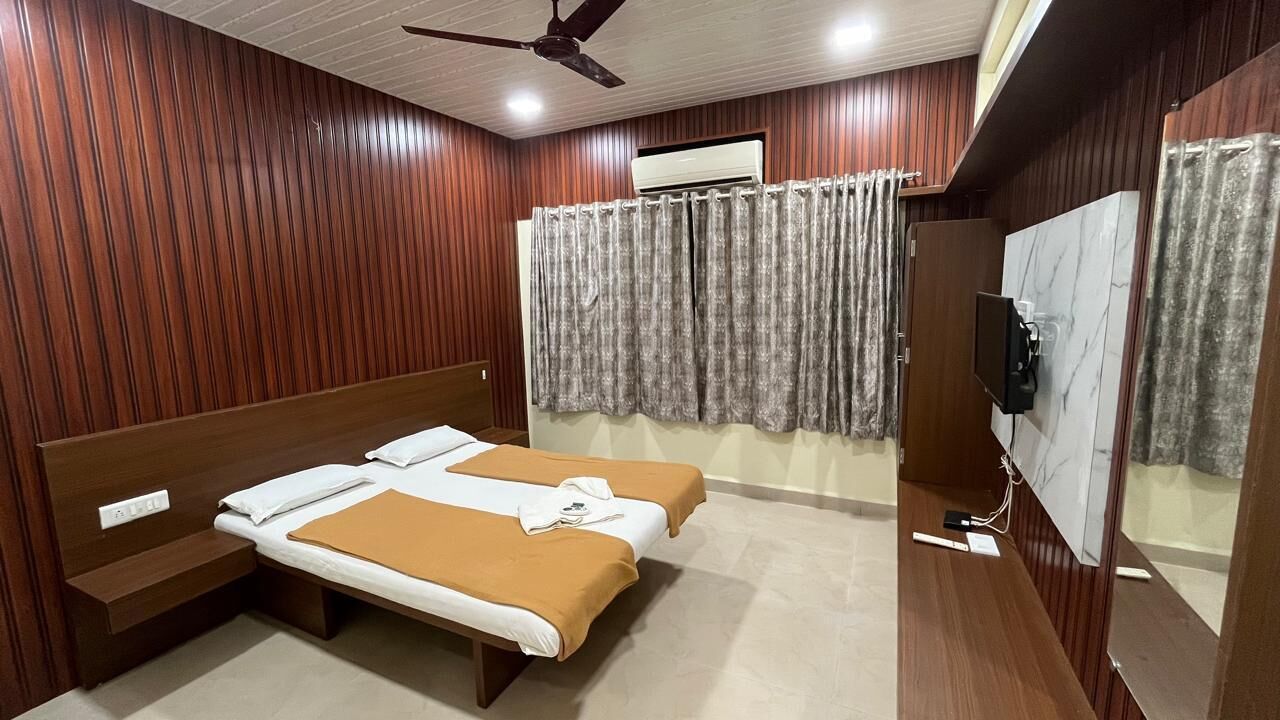 Espacio para trabajar con laptop y wifi gratis 