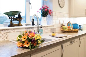 Fridge, microwave, oven, stovetop - East Wing | Country & Tennis Court Access | Sleeps 4 (West Ayton)