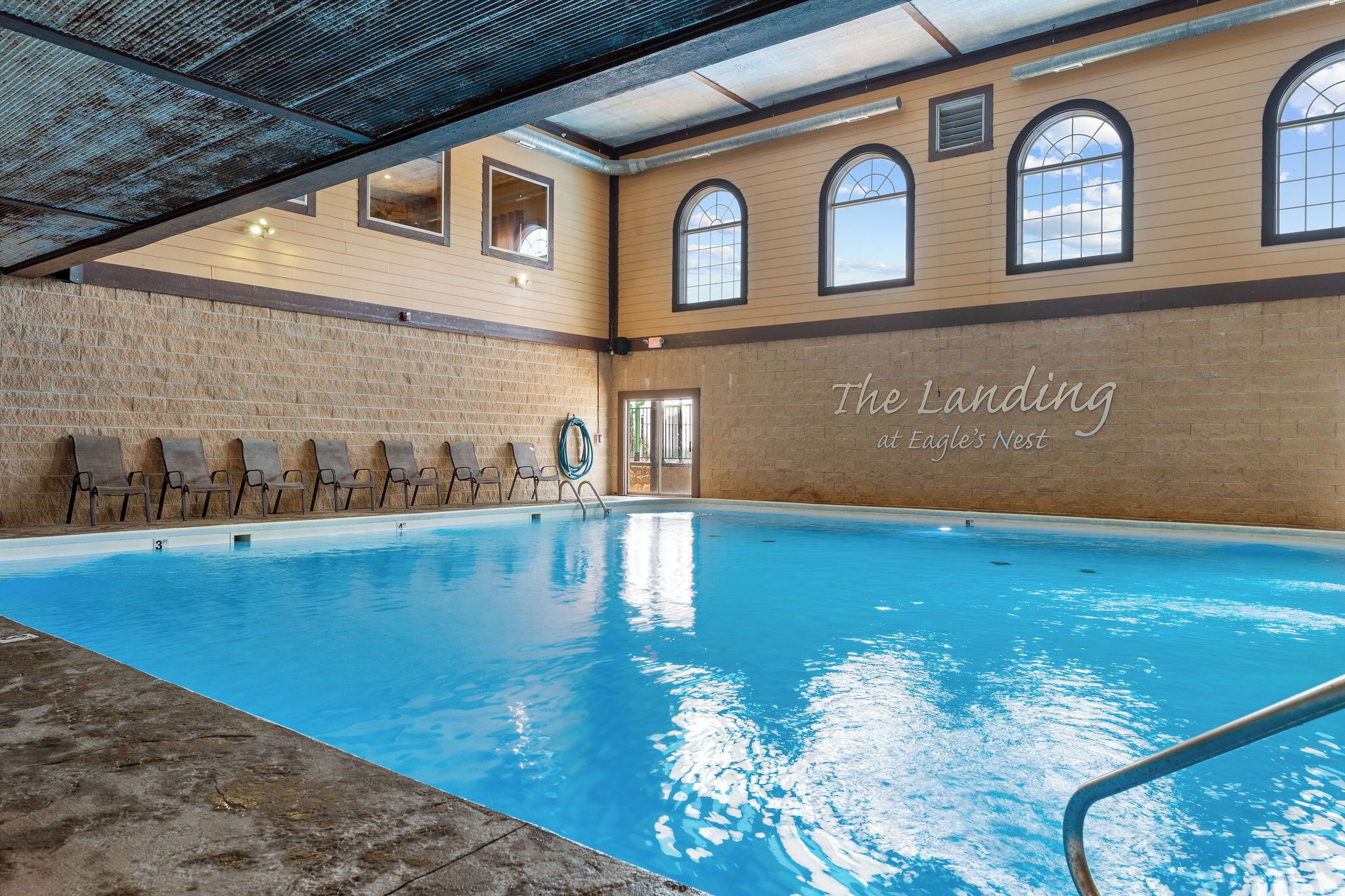 Piscine couverte, piscine extérieure