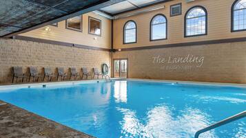 Piscine couverte, piscine extérieure