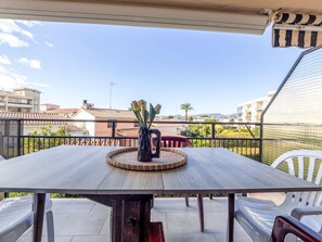 Outdoor dining - Pompeyo II by Interhome (Cambrils)