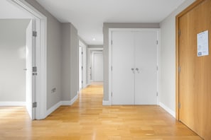 Interior - The Bond Nest (London)