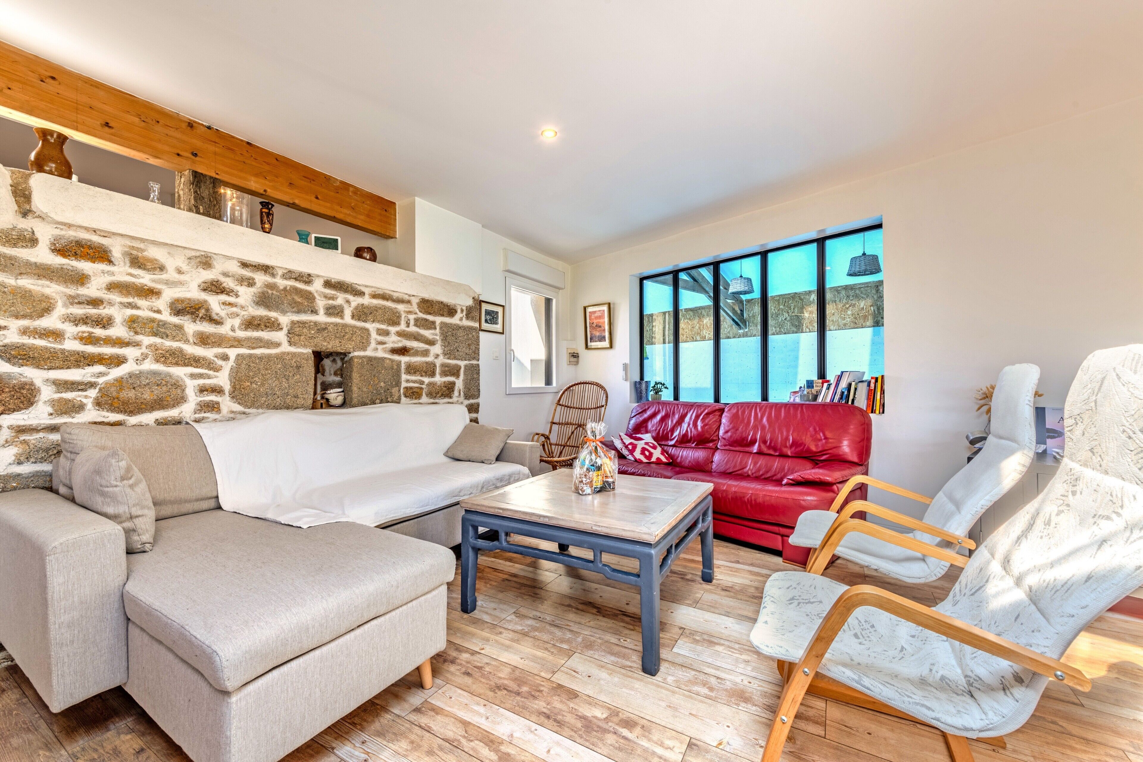 テレビ、卓球台